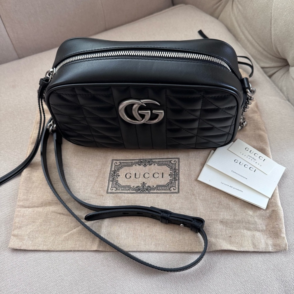 Authentic Gucci Marmont Mixed Matelasse Bag in Black with silver hardware - Picture 2 of 11